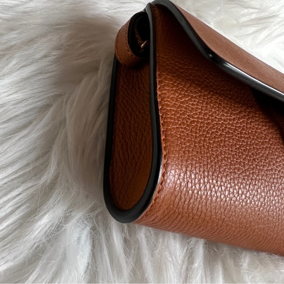 CHLOE | Authentic Faye Wallet On Chain - Picture 4 of 10